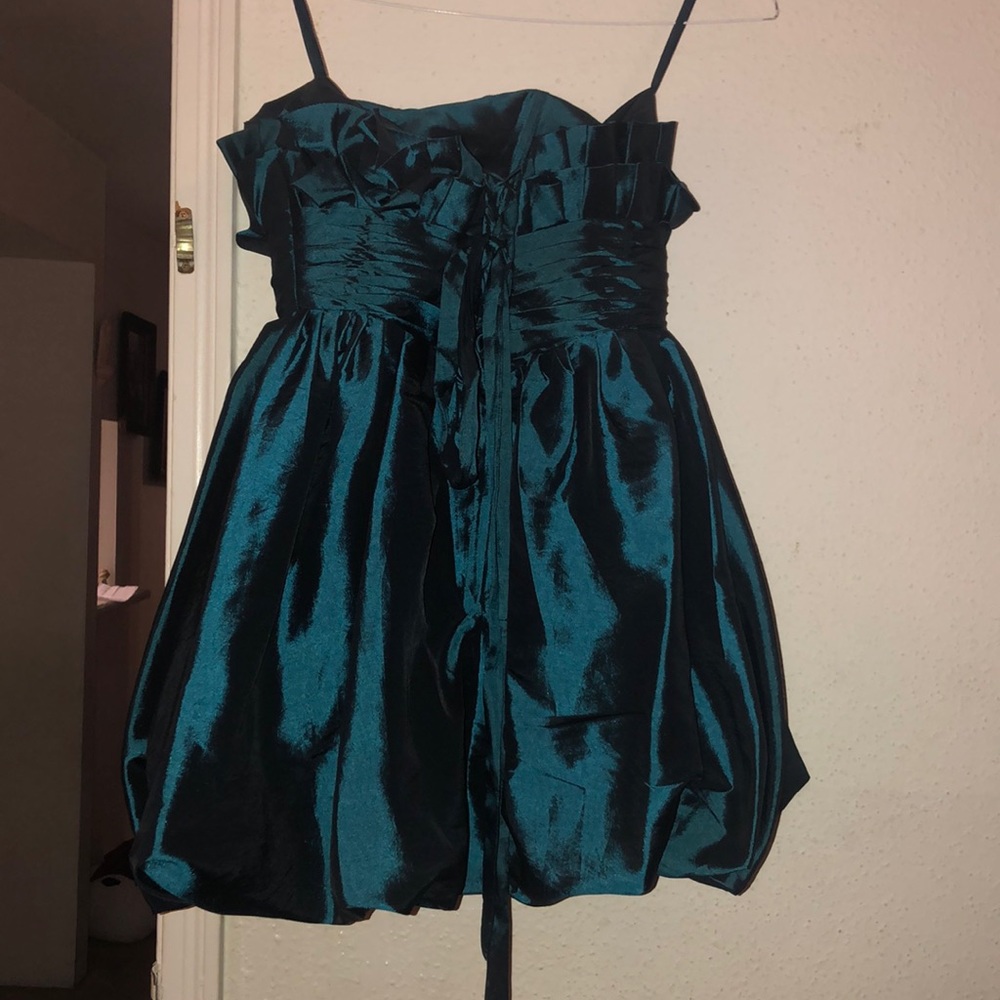 Dress - Picture 3 of 3